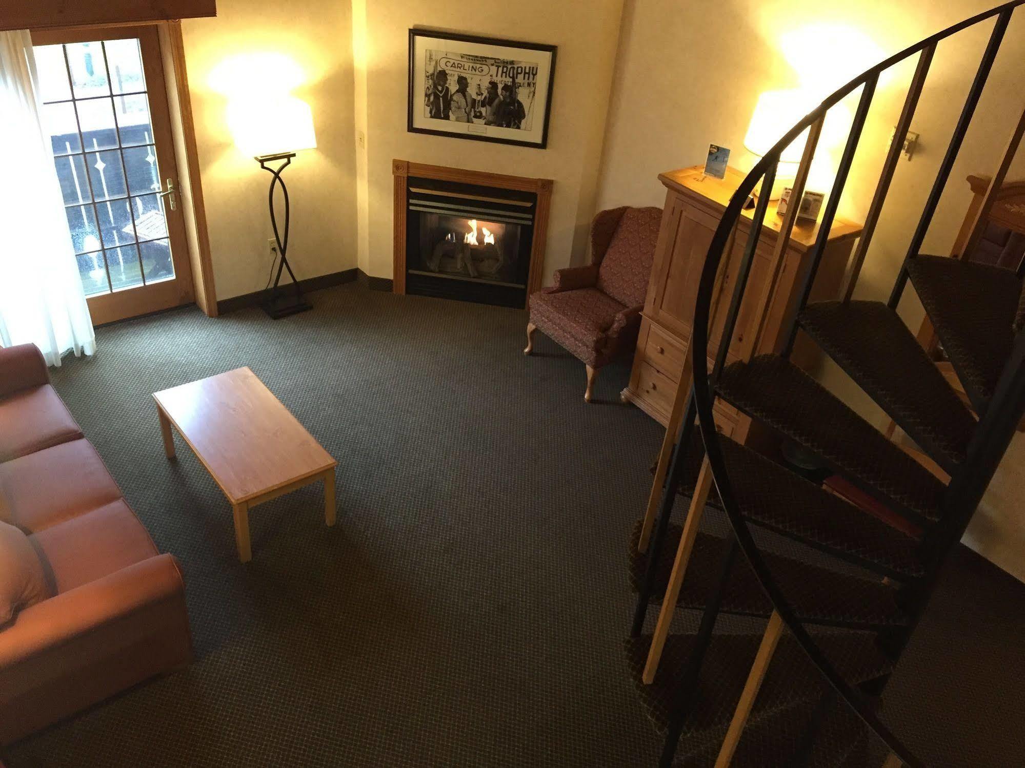 אליקוטוויל The Inn At Holiday Valley מראה חיצוני תמונה